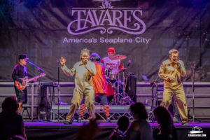 stageline-sl100-tavares-stage-rental-boo-festival-2018-blonde-ambition