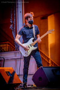 cat-ridgeway-and-the-tourists-guitar-player-downtown-orlando